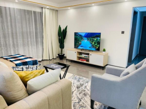 Premium Executive 3 BR Apt with Skyline views